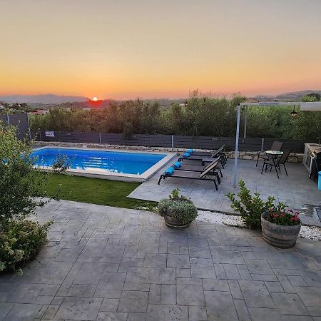 Villa Sheila With Private Pool Roumeli Exterior photo