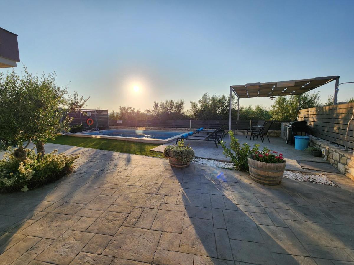 Villa Sheila With Private Pool Roumeli Exterior photo